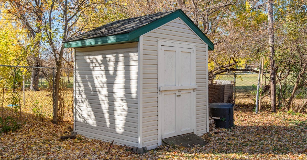 Cover Image for What Is Other Structures Coverage on a Homeowners Policy? A Complete Guide