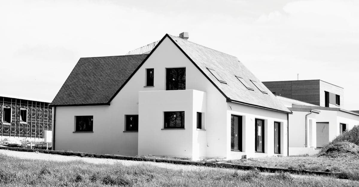 Cover Image for What Is Replacement Cost Coverage on a Homeowners Policy? A Complete Guide